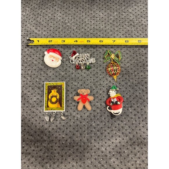 Vintage Christmas Pin Set W/ Teddy Bear Ornament Santa Cow & More  Brooches - Picture 14 of 15